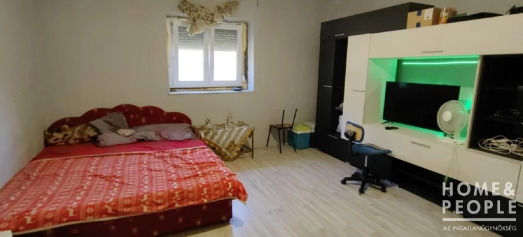 Ópusztaszeren szép tanya eladó!