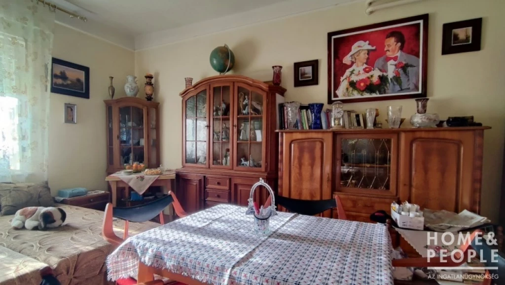 Ópusztaszeren 3 szobás tégla ház eladó!