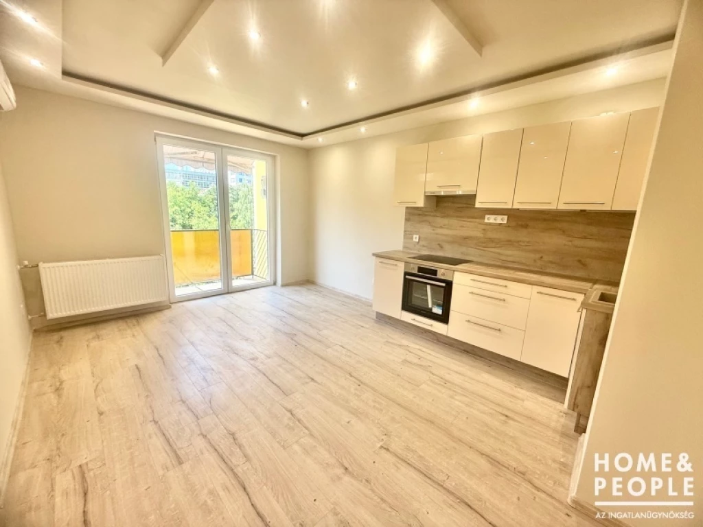 Eladó lakás 5 percre a belvárostól!