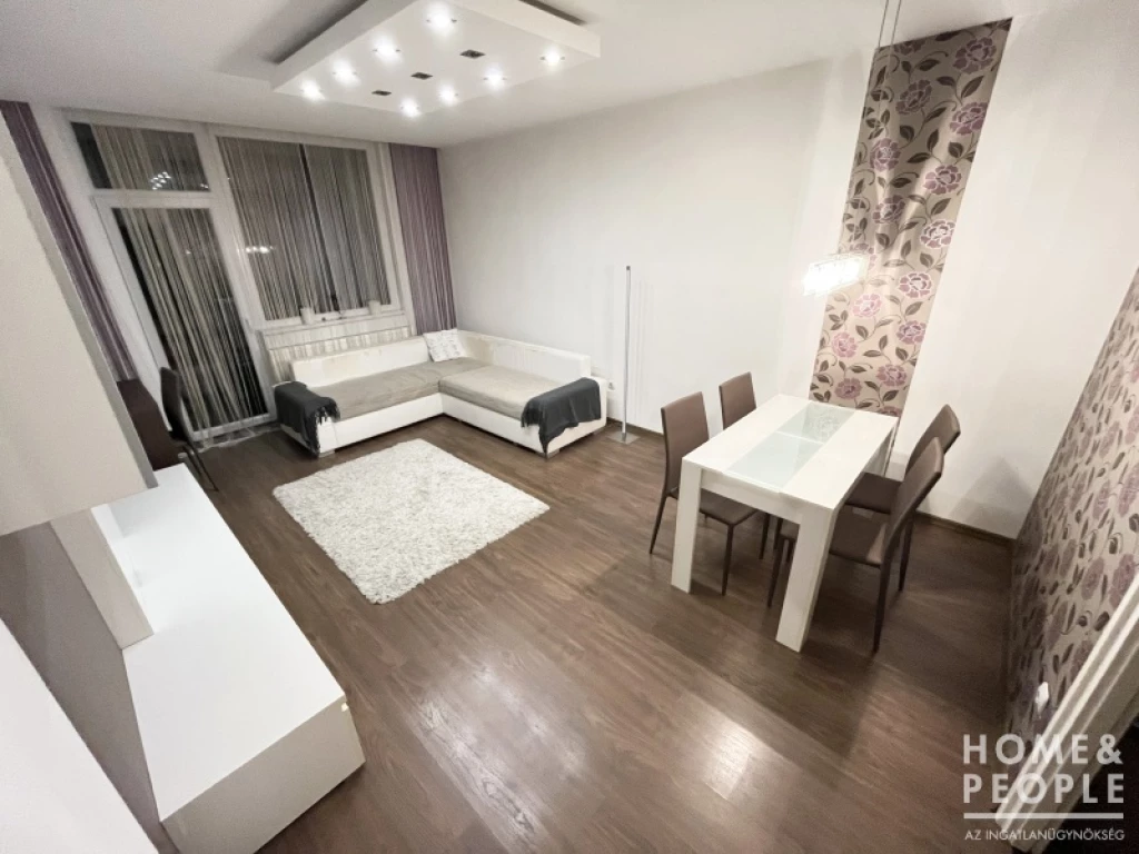 Eladó tégla lakás garázzsal Szeged-Kiskundorozsmán!