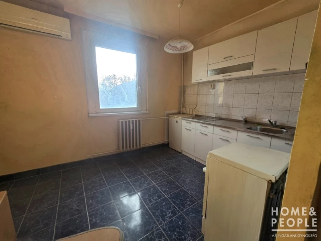 For sale brick flat, Szeged