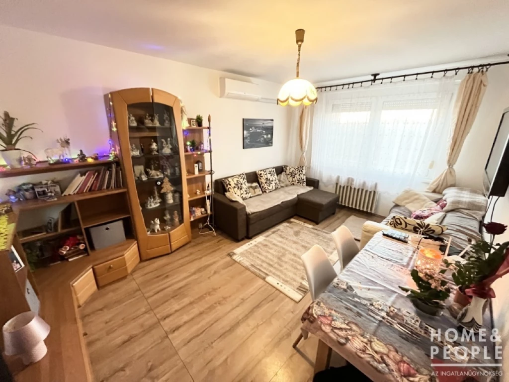 For sale brick flat, Szeged, Makkosház