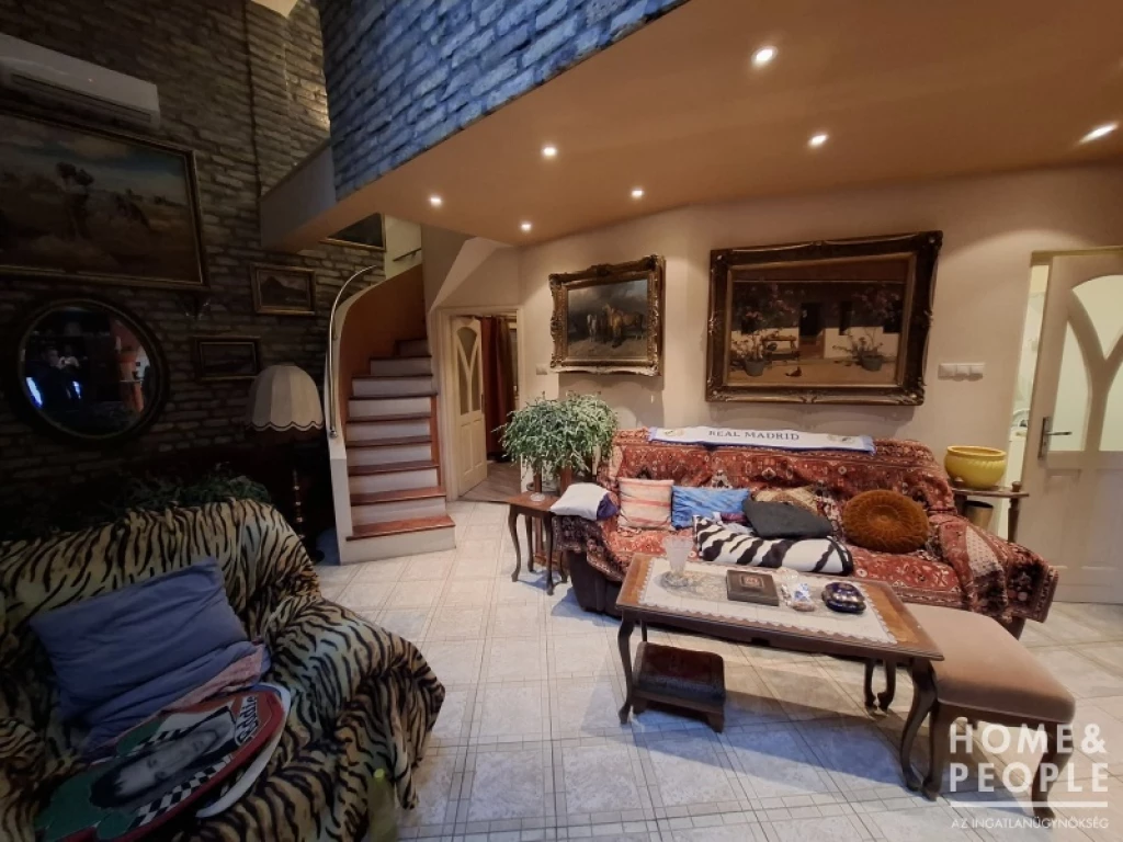 Újszegedi egyedi elosztású lakás eladó!