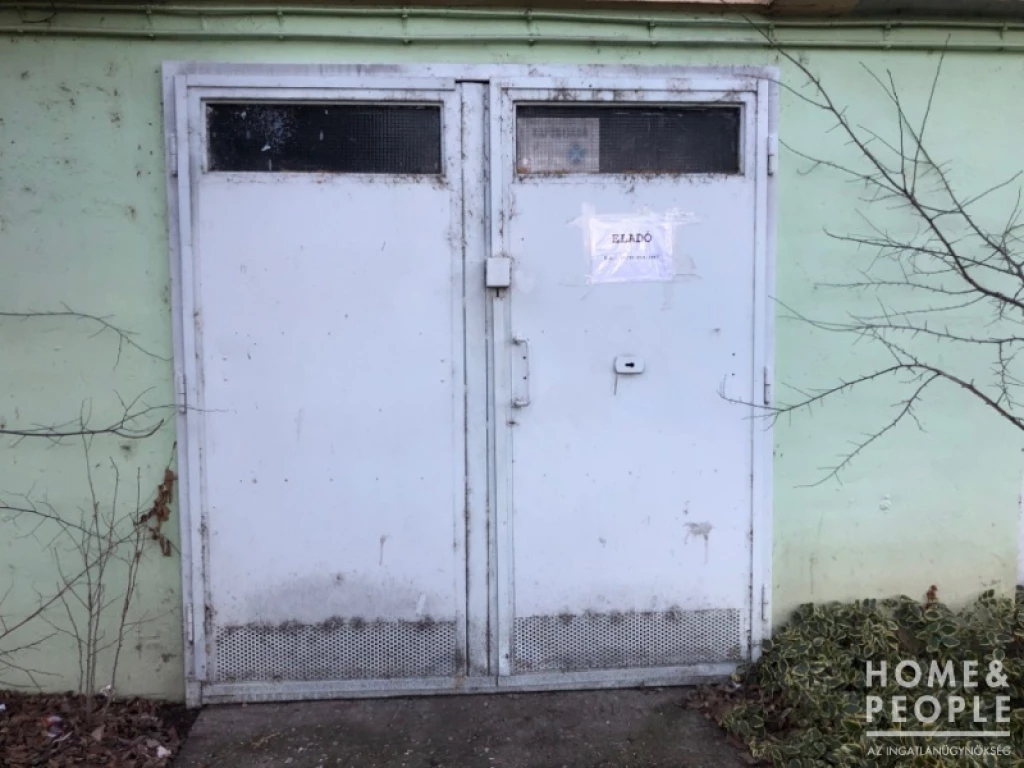 For sale detached garage, Szeged, Rókus