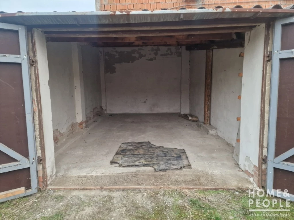 c3-1-name c2-74-name, Szeged, Szeged Belváros