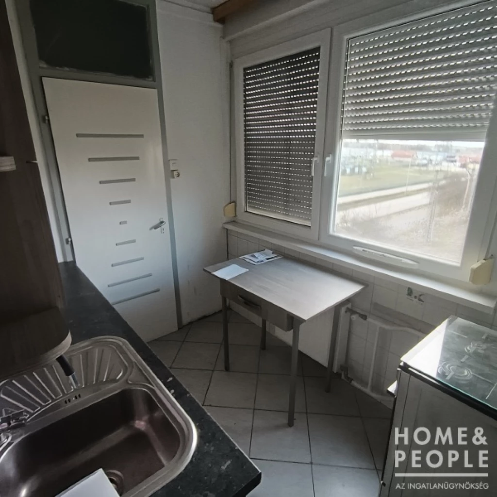 For sale brick flat, Szeged, Újrókus
