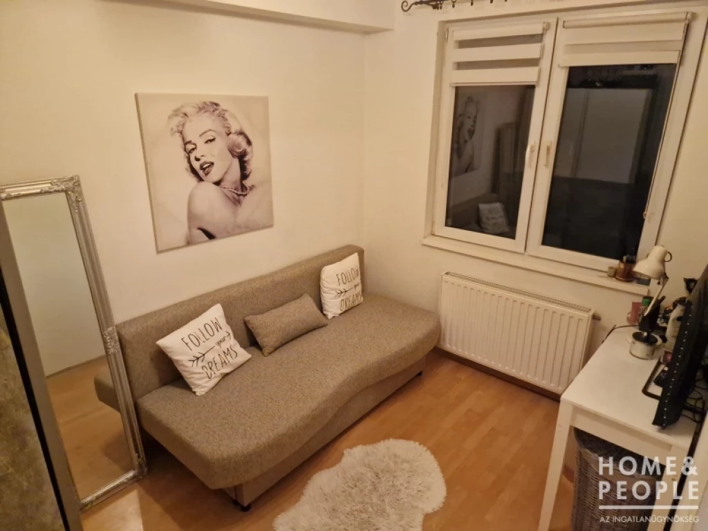 Eladó téglalakás, Szeged, Szeged Belváros