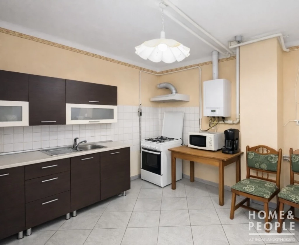 Ásotthalom, családi ház