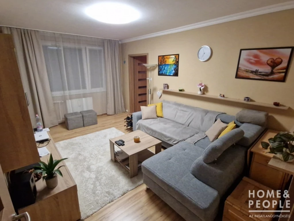 For sale brick flat, Szeged, Makkosház