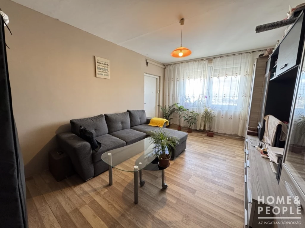 3 szobás panel lakás eladó Hódmezővásárhelyen!