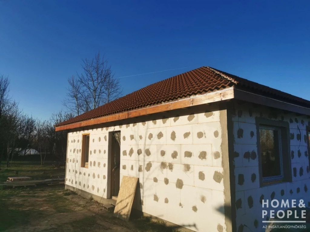 Szatymazi könnyűszerkezetes ház eladó!