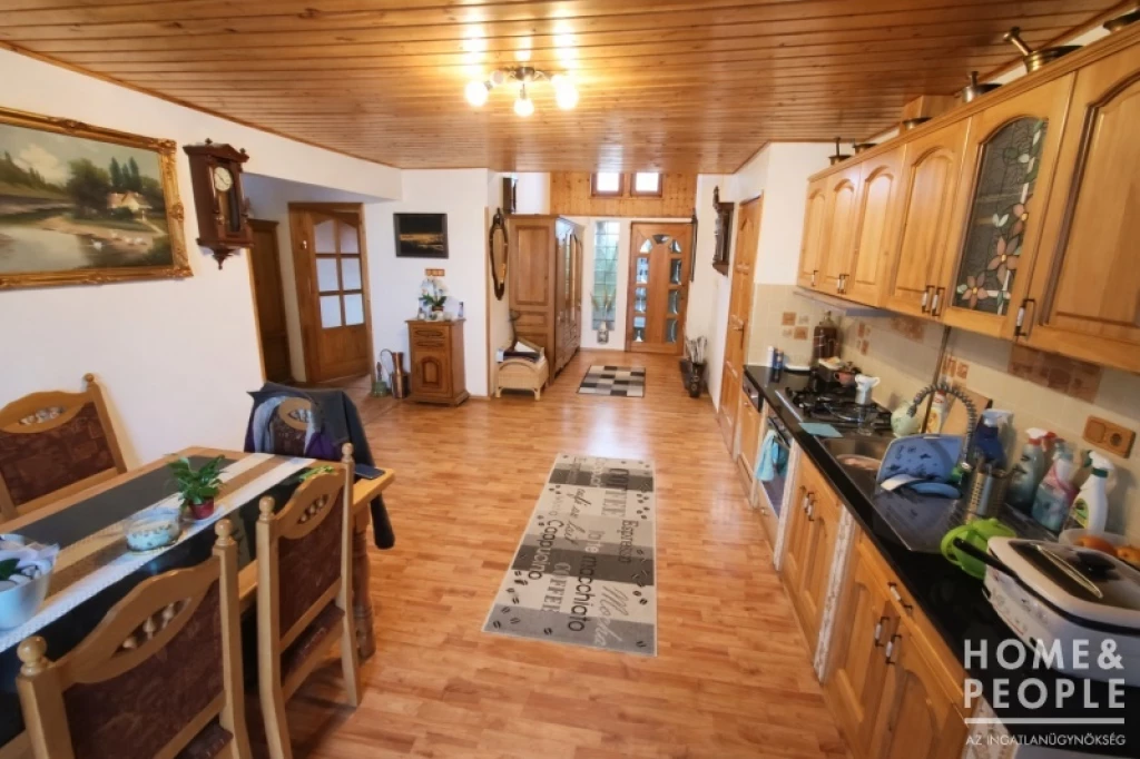 For sale eatery, restaurant, Pusztaszer