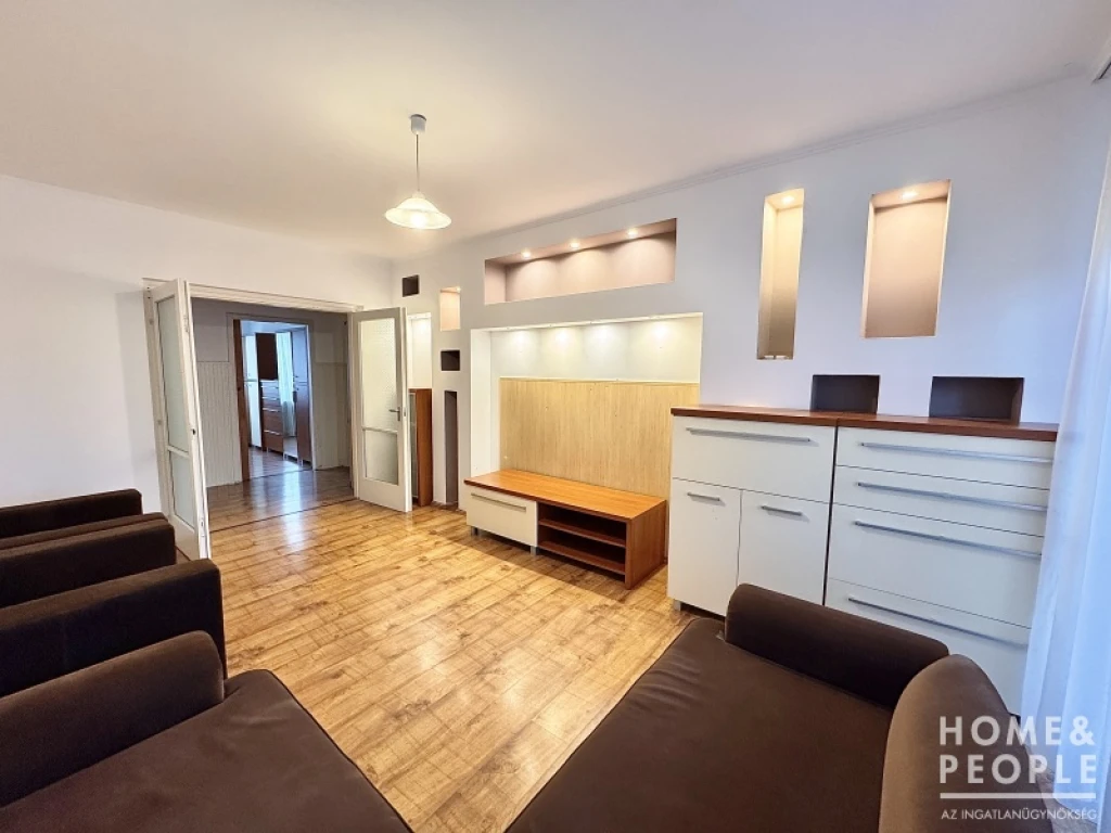 3 szobás panel lakás eladó Hódmezővásárhelyen!