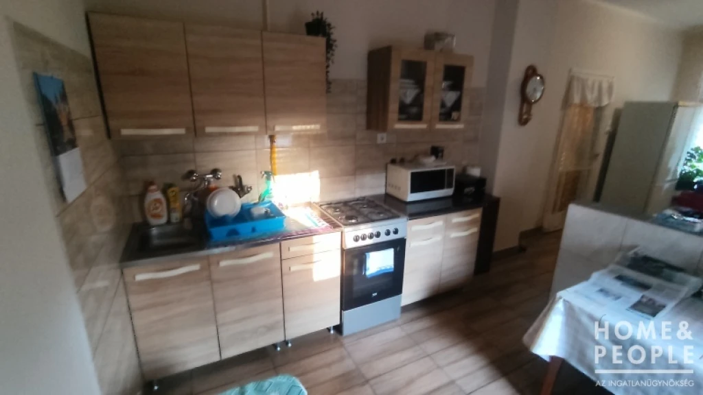 Eladó téglaház Domaszéken