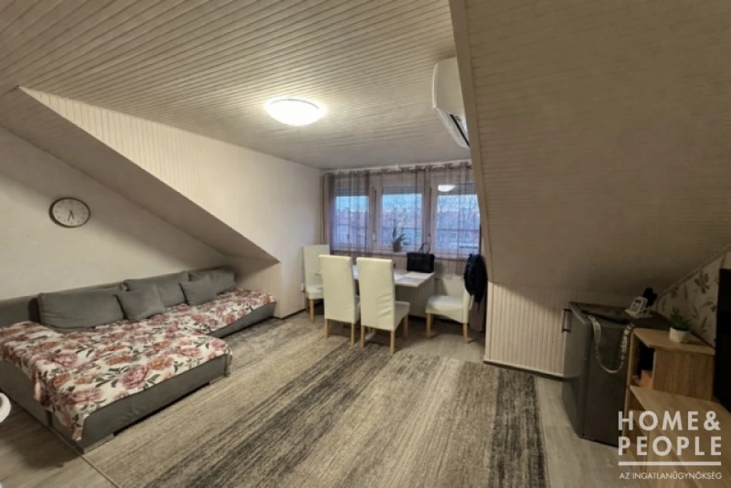 Eladó négy szobás lakás Hódmezővásárhelyen!