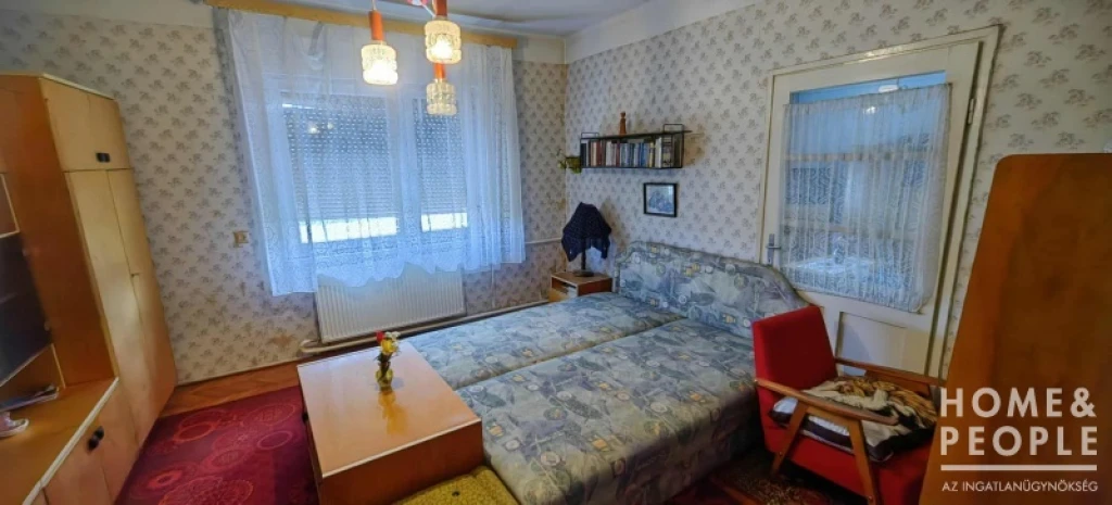 Tiszaszigeten családi ház eladó!