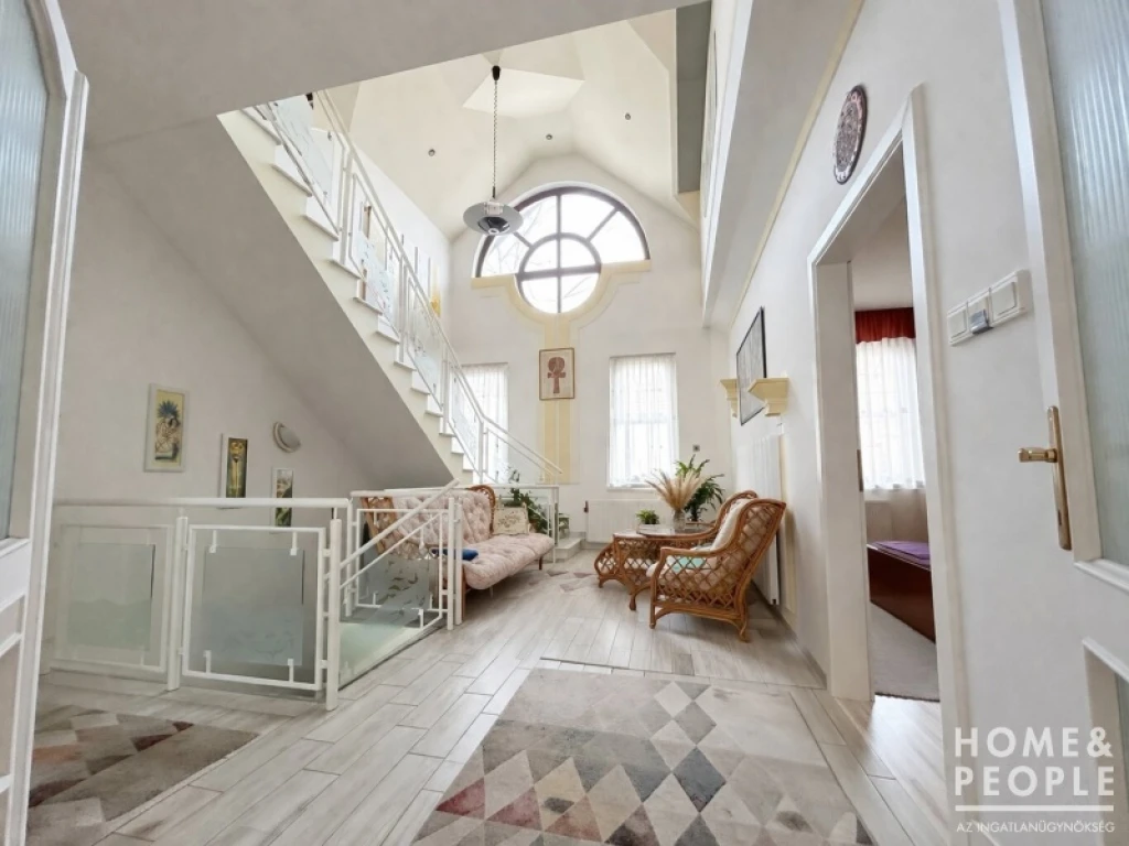 Belváros közeli ház !