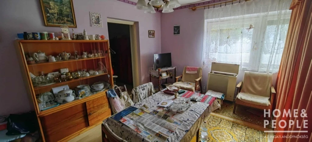 c3-1-name c2-1-name, Újszentiván