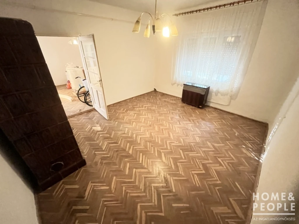 Eladó családi ház Hódmezővásárhely-Szikáncson!