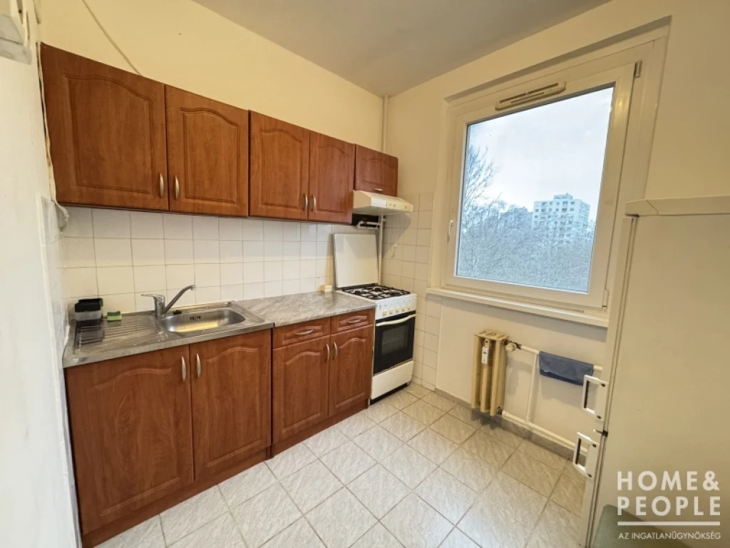 3 szobás panel lakás eladó Szegeden a Tiszához közel!