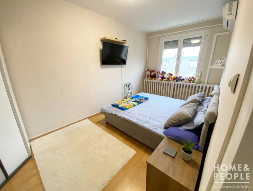 Eladó téglalakás, Hódmezővásárhely
