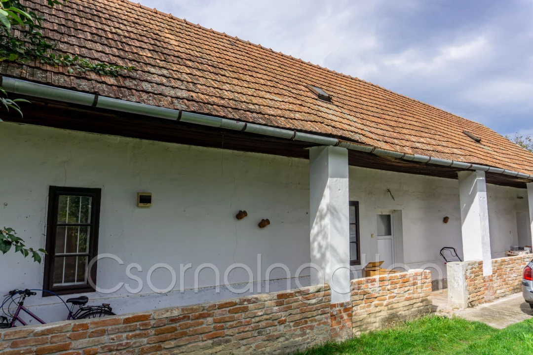 For sale house, Bezi