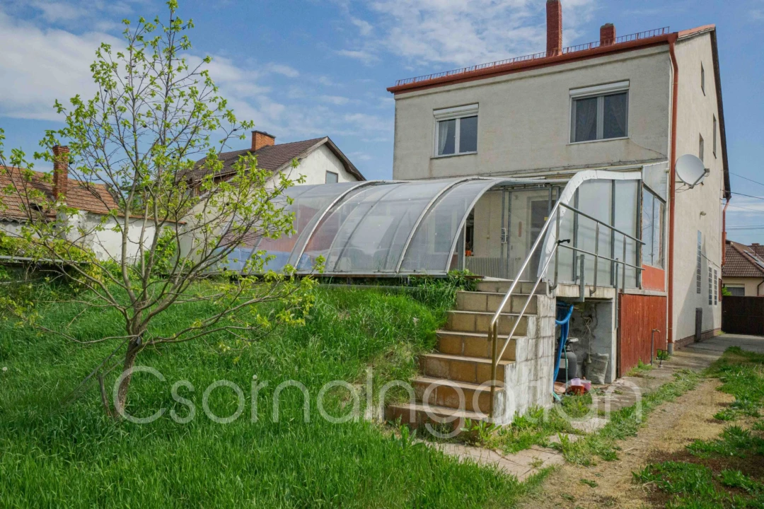 Eladó családi ház, Csorna