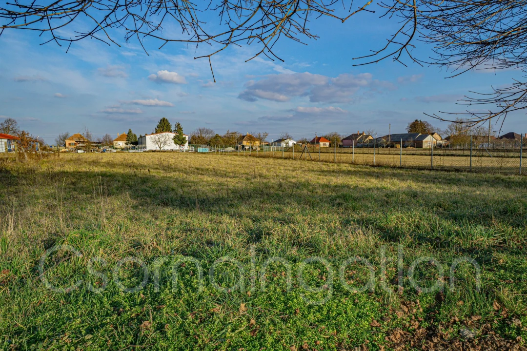 For sale building plot, Páli