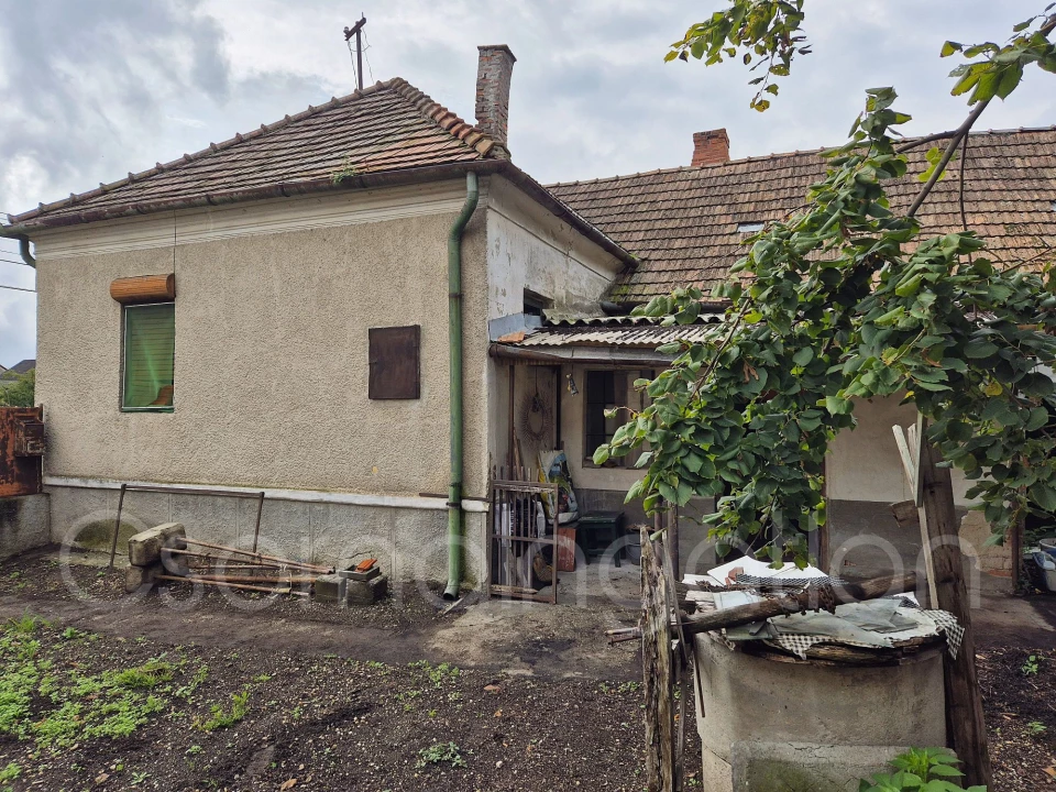 Eladó családi ház, Rábatamási