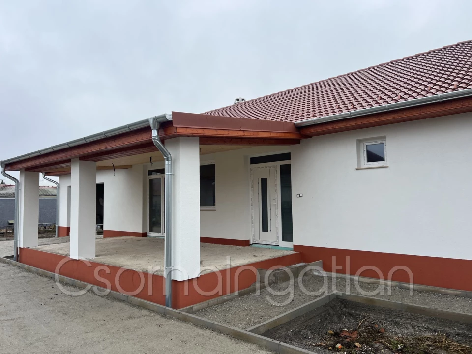 Eladó családi ház, Veszkény