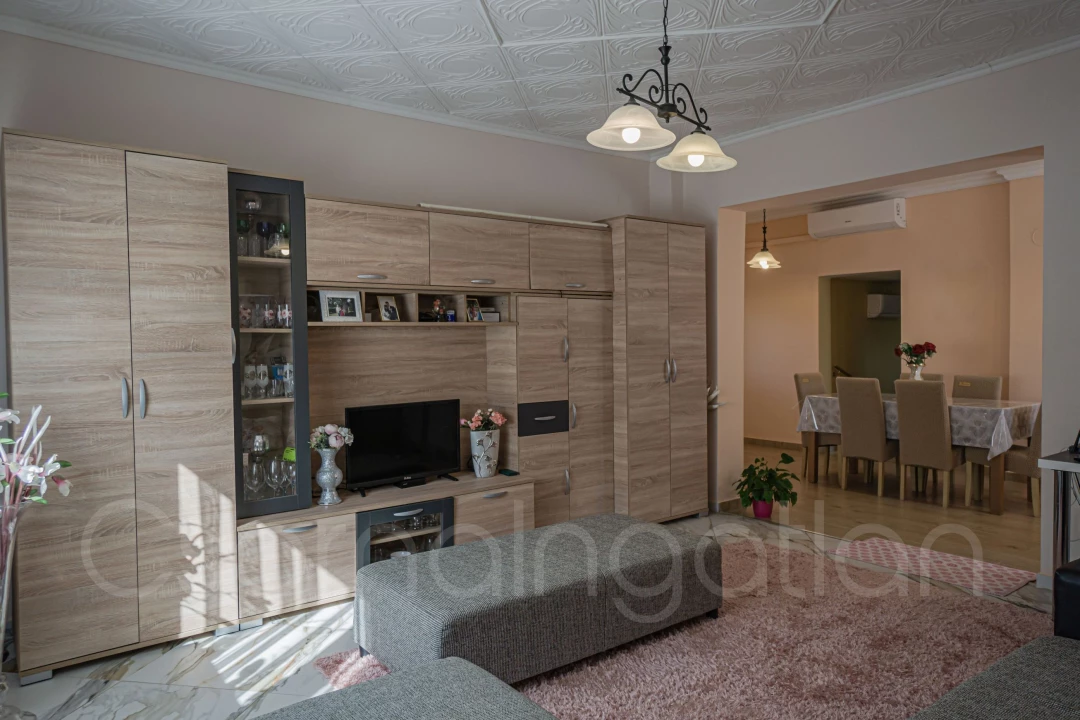 Eladó családi ház, Szil