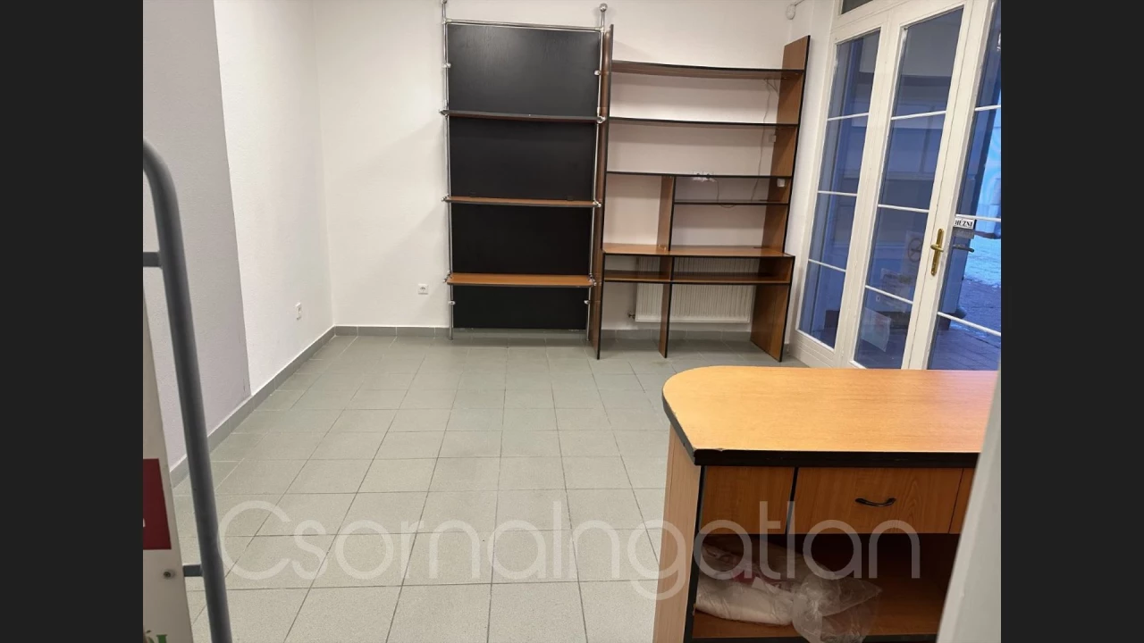 For rent store, Csorna