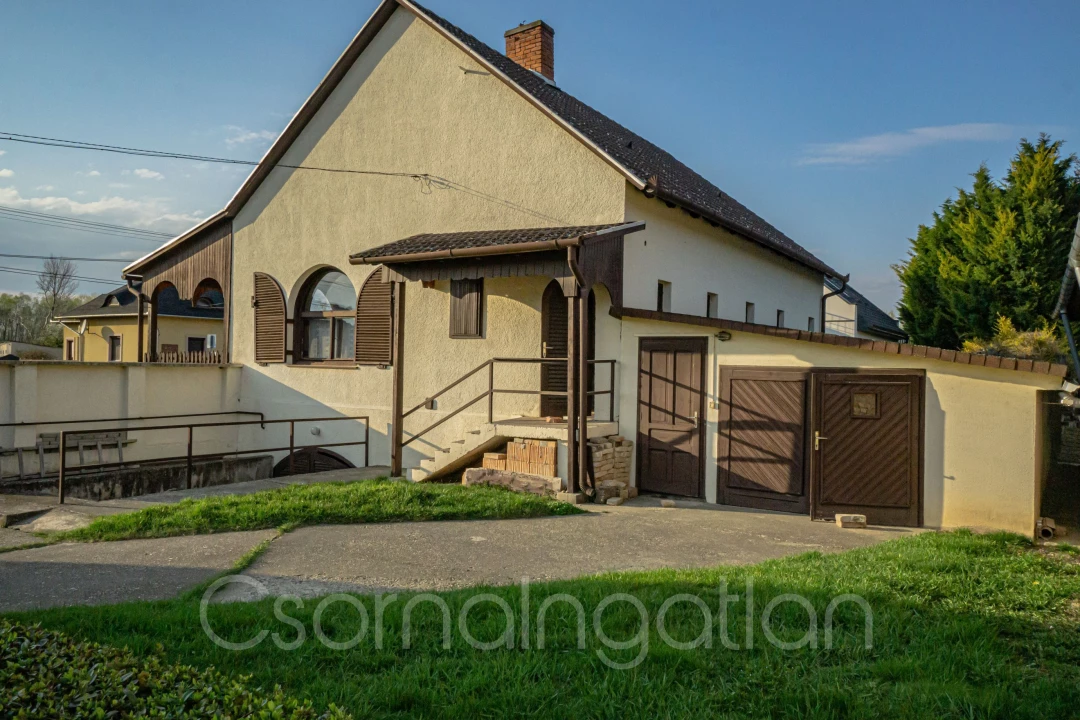 Eladó családi ház, Kimle