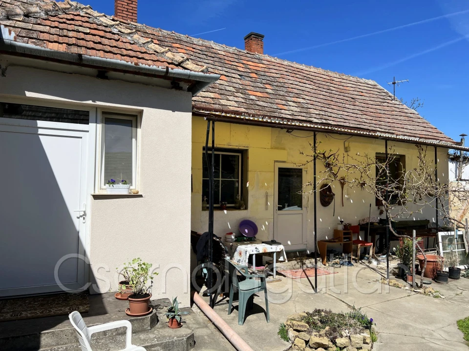 Eladó családi ház, Várkesző