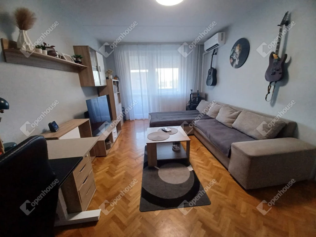 For sale panel flat, Debrecen, Újkert