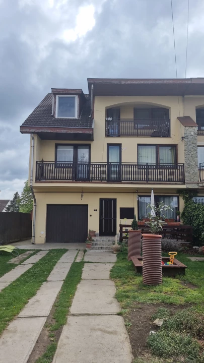 For sale semi-detached house, Debrecen