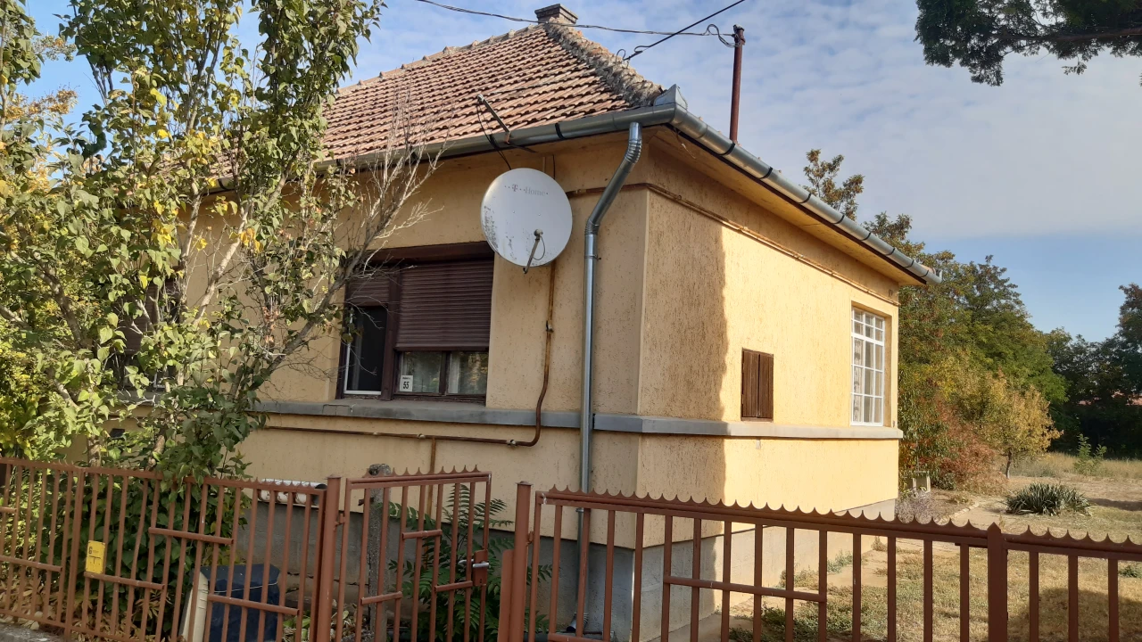 Eladó családi ház, Tiszaeszlár