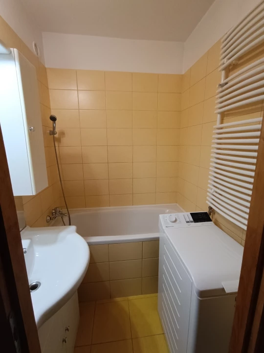 Kiadó panellakás, Székesfehérvár
