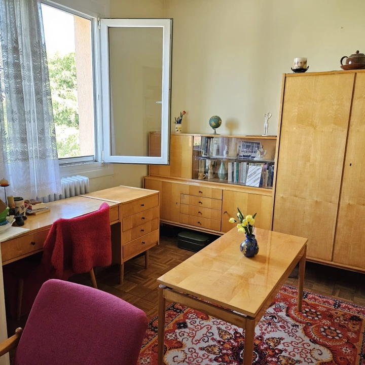 c3-2-name c2-20-name, Székesfehérvár