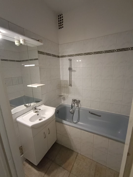 For sale brick flat, Székesfehérvár