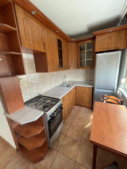 Kiadó panellakás, Székesfehérvár