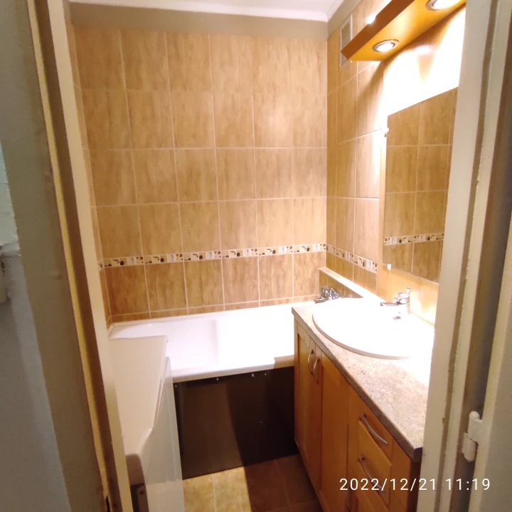 Kiadó panellakás, Székesfehérvár
