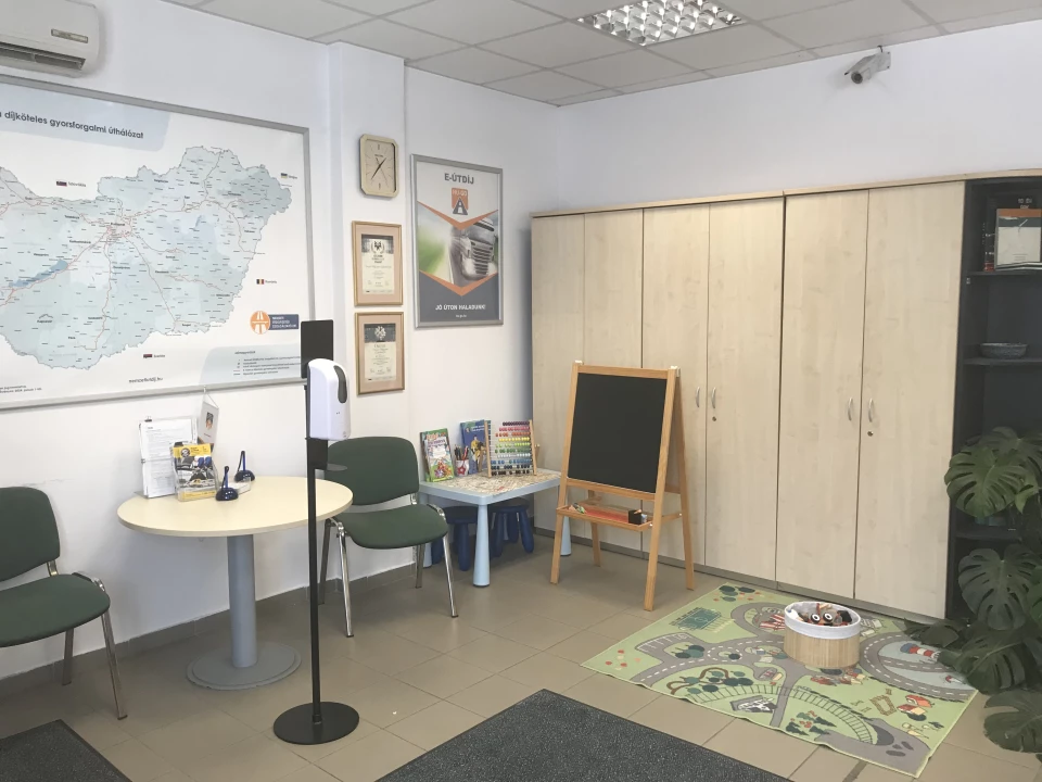 For rent immediate office, Debrecen