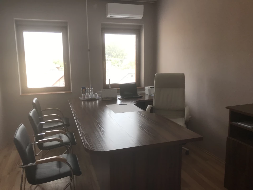 For rent immediate office, Debrecen