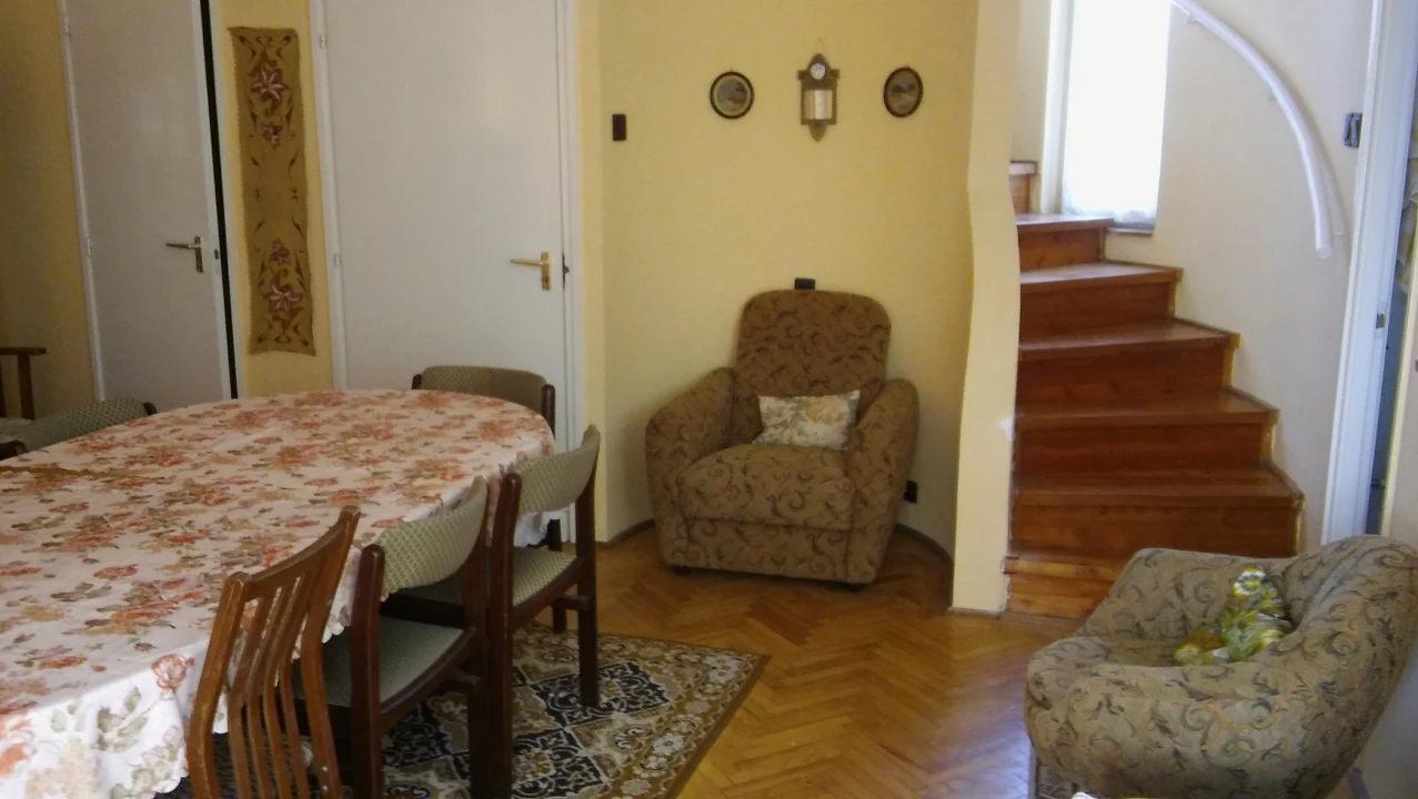 For rent house with a garden, Mikepércs