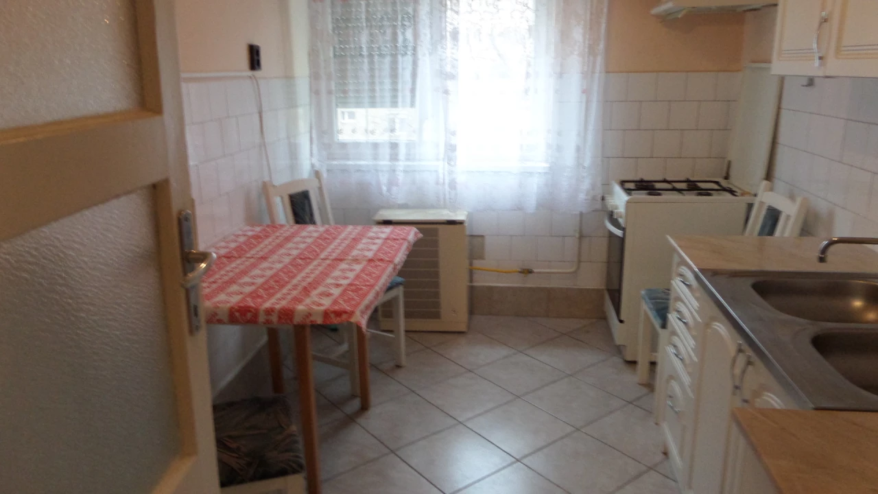 For rent brick flat, Debrecen