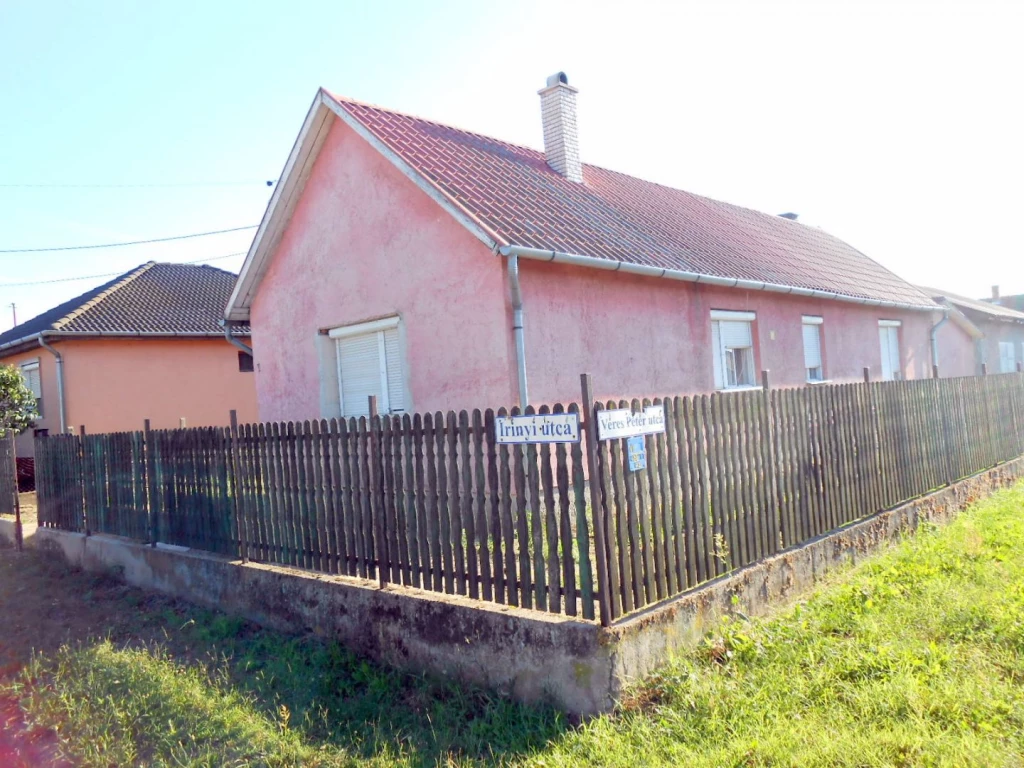 For sale house, Hajdúsámson