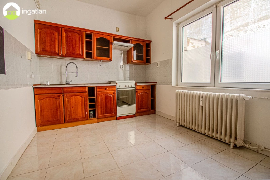 For sale brick flat, Debrecen