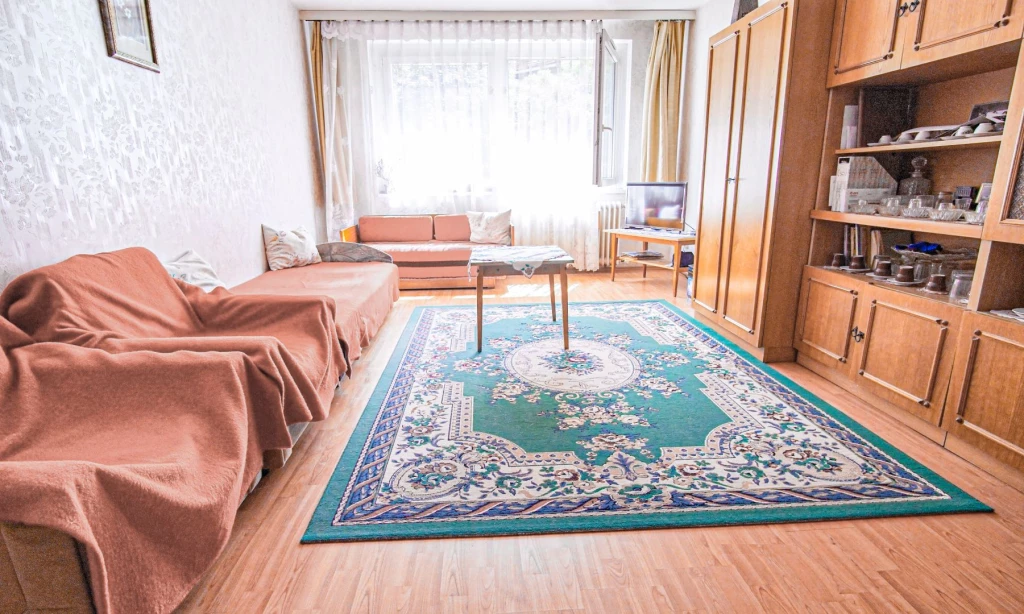 Wesselényi városrészben, hőszigetelt, 1. emeleti, 40 m2-es, mért fűtéses lakás eladó!