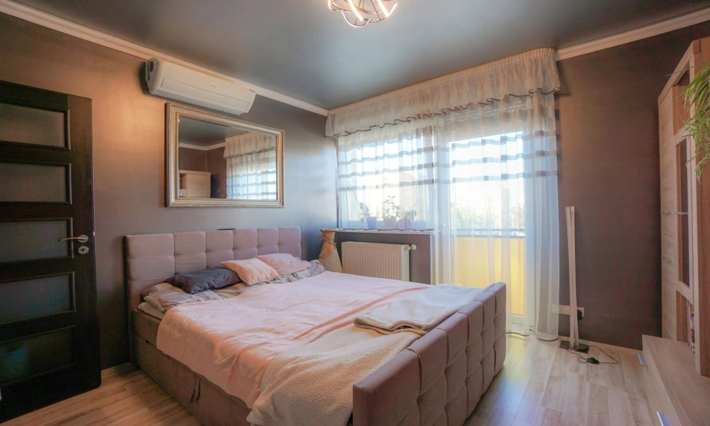 c3-1-name c2-19-name, Debrecen, Belváros